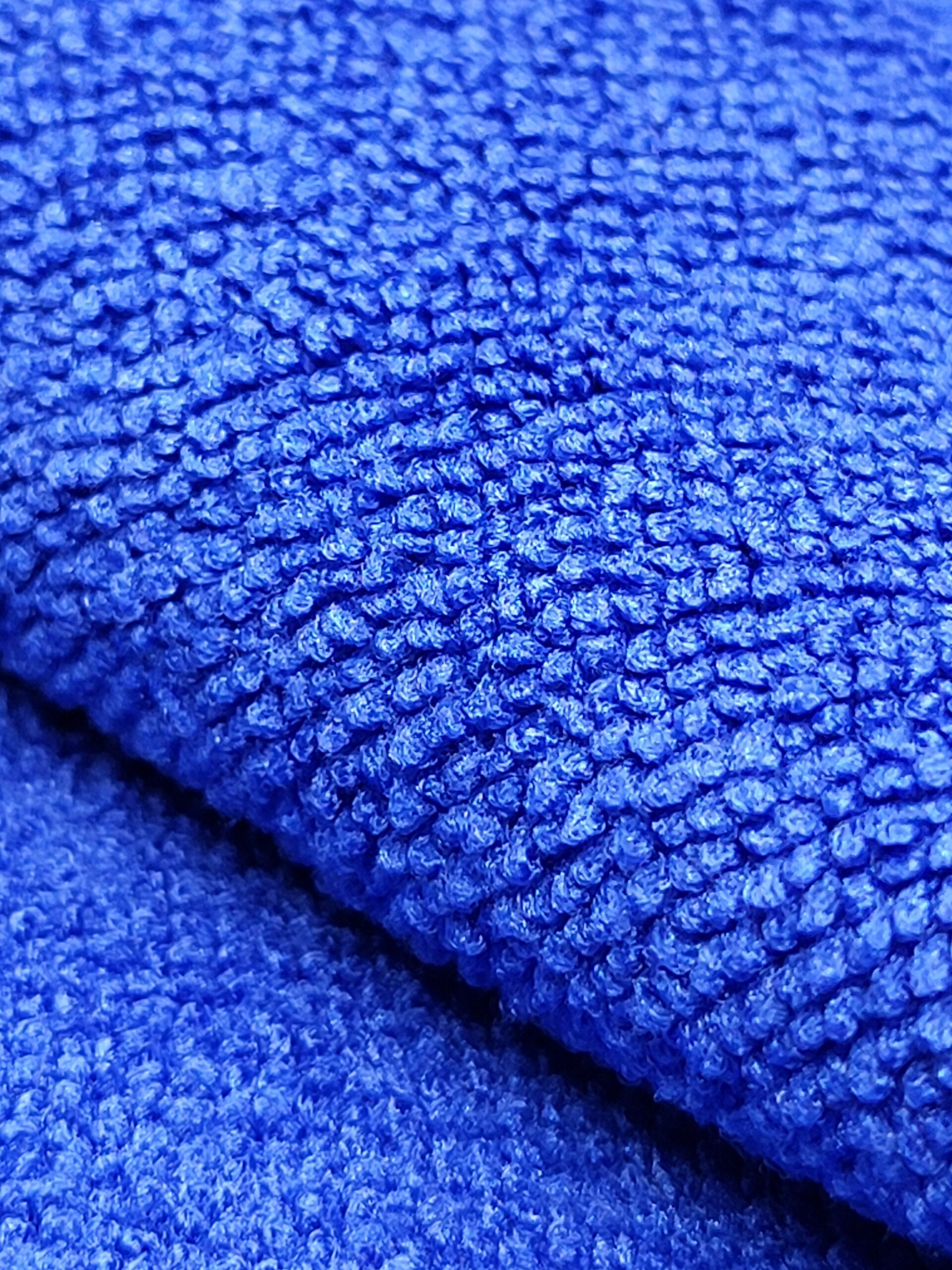 PACK OF 4 350gsm 40x40 CM VELVET FEEL, PLUSH, TIGHT WEAVE MICROFIBRE CLOTH UK No 1 Car
